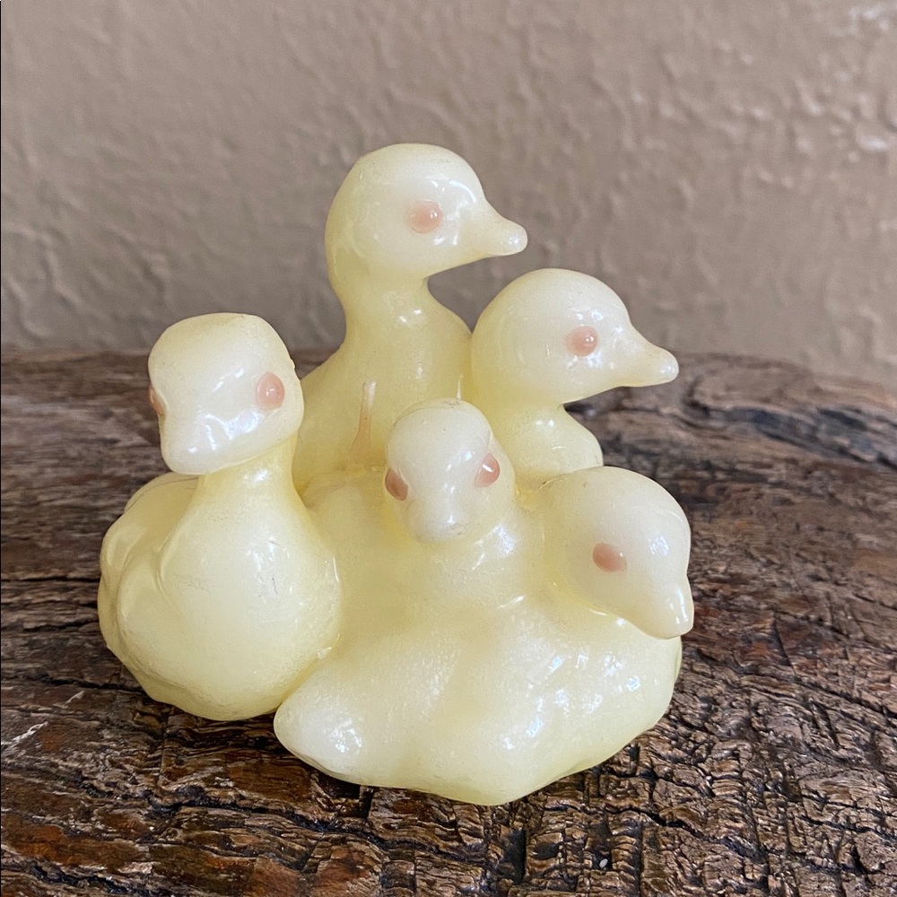 🐤Vintage🐤Baby Ducklings Candle - Picture 1 of 8